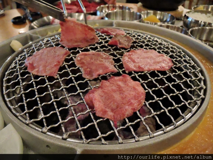 台中北區.口感很亮眼的韓式烤豬肉@姜虎東678白丁燒肉