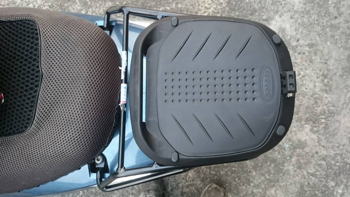 KYMCO V2-125+ 加裝33公升行李箱