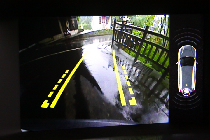 解放自我,我開V60 Cross Country,我在新北雙溪