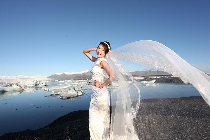 來去倫敦、冰島拍自助婚紗~~