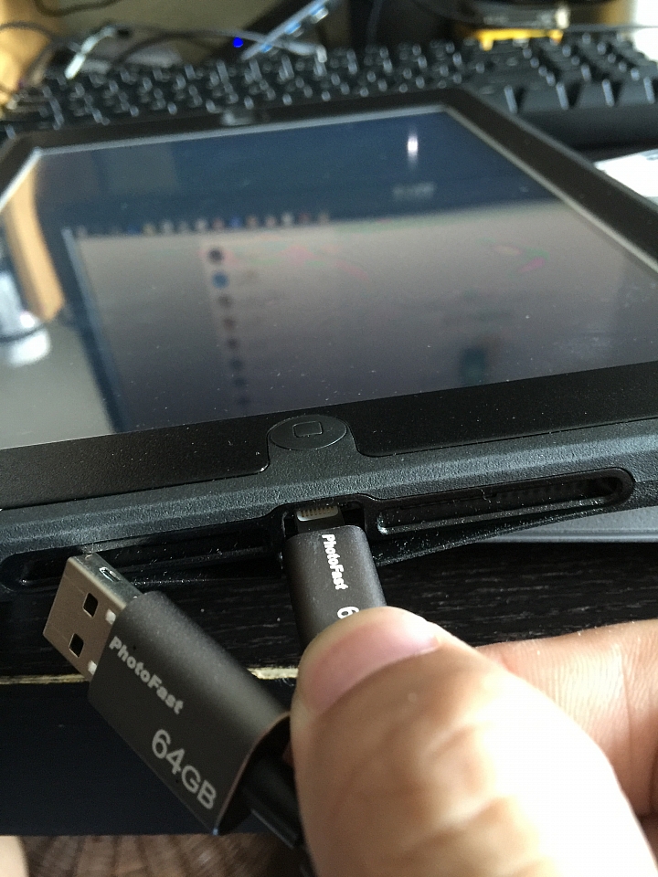 開箱 PhotoFast MemoriesCable iPhone 與 iPad 隨身碟加充電線 二合一
