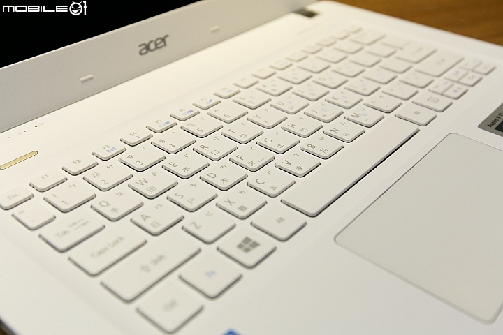 Acer Aspire V 13 輕薄之外更顯時尚