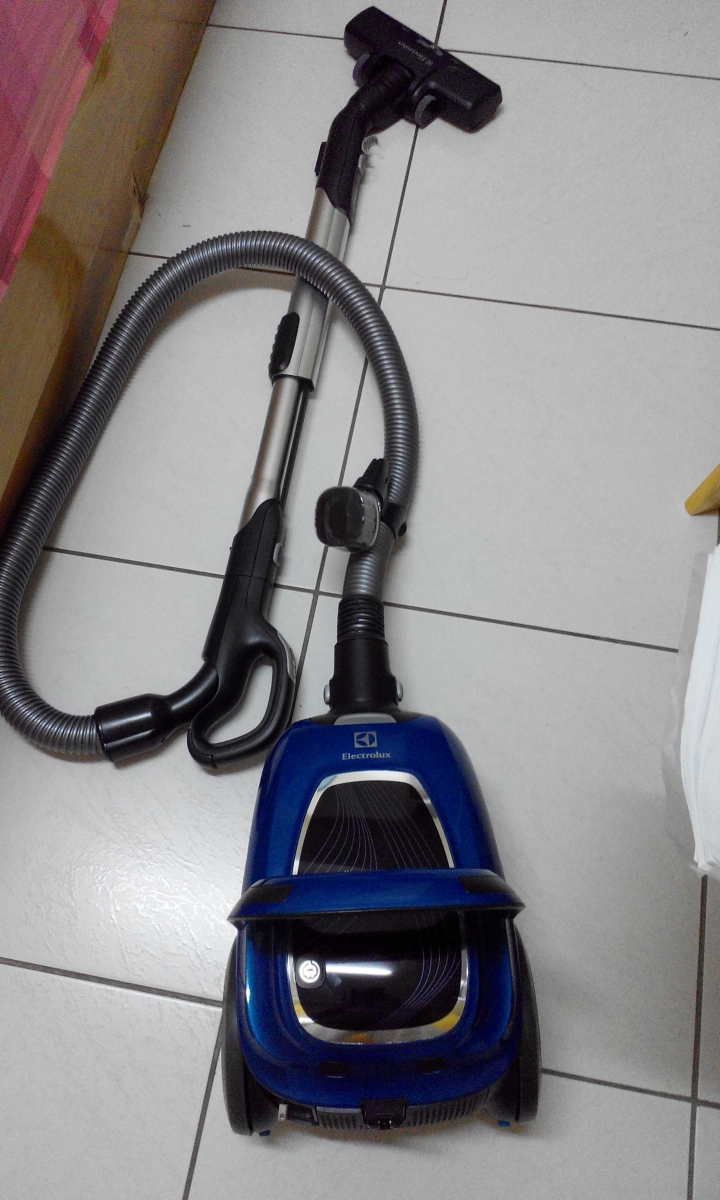 Electrolux伊萊克斯ZUOM9922CB吸塵器使用分享