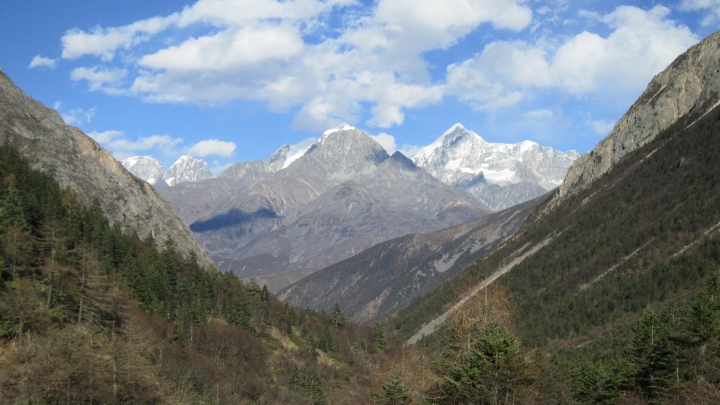 貢嘎雪山徒步