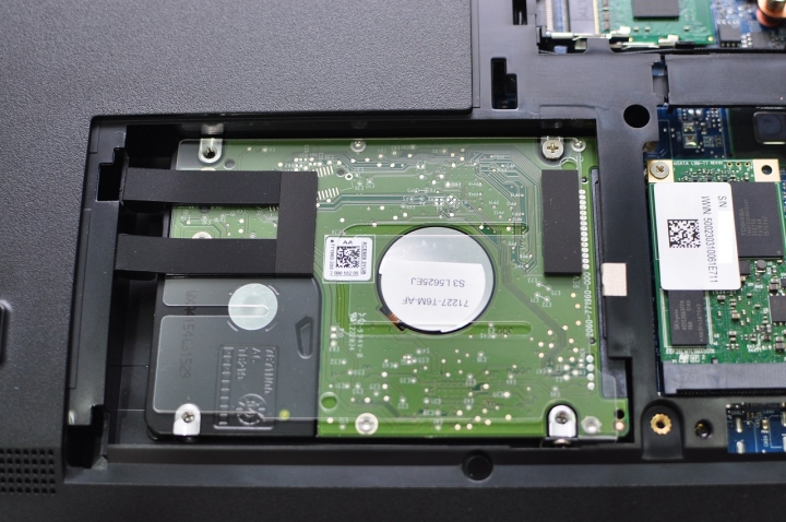GIGABYTE Q2556N V3工作娛樂機開箱分享