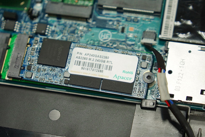 【分享】初代ThinkPad X1 Carbon 2013 (Type34XX) SSD更換全記錄