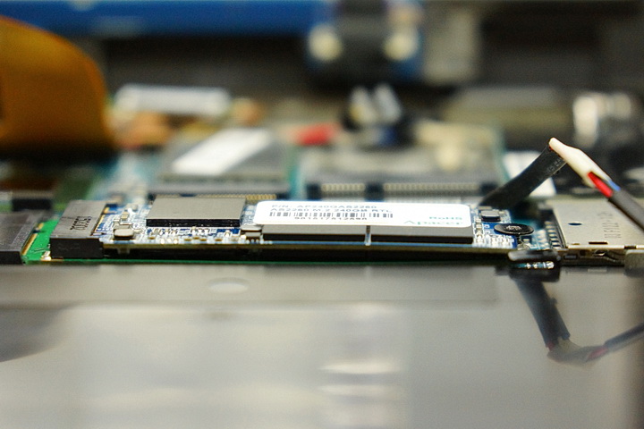 【分享】初代ThinkPad X1 Carbon 2013 (Type34XX) SSD更換全記錄