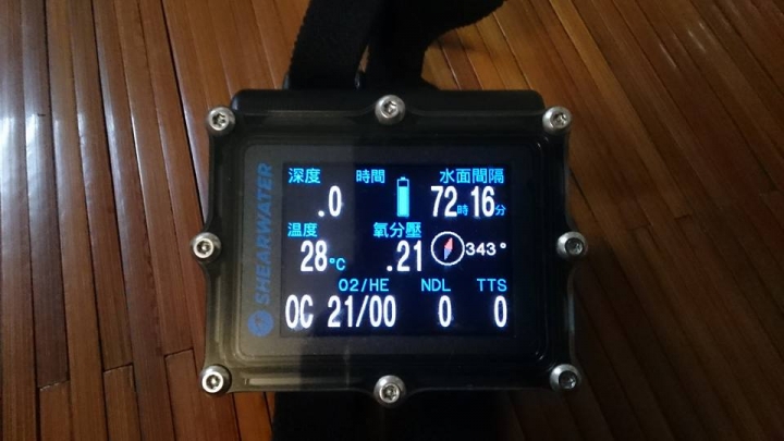 SHEARWATER RESEARCH PETREL 2-SA DIVE COMPUTER電腦錶開箱文
