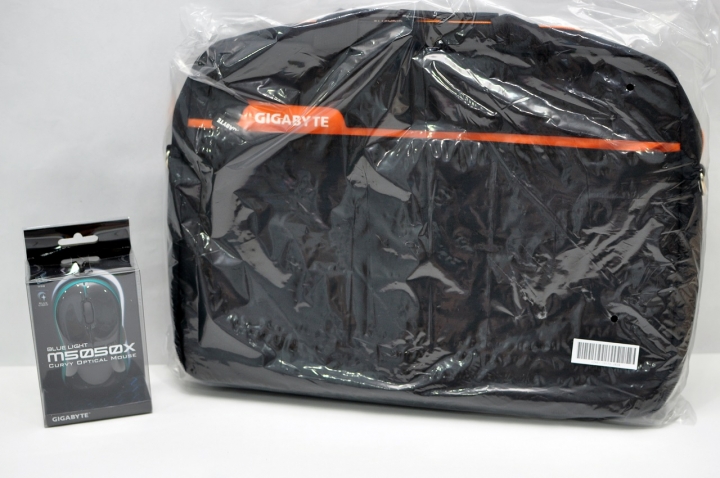 GIGABYTE Q2556N V3工作娛樂機開箱分享