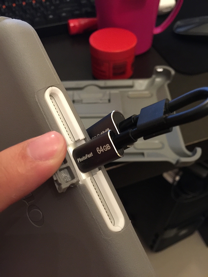 開箱 PhotoFast MemoriesCable iPhone 與 iPad 隨身碟加充電線 二合一