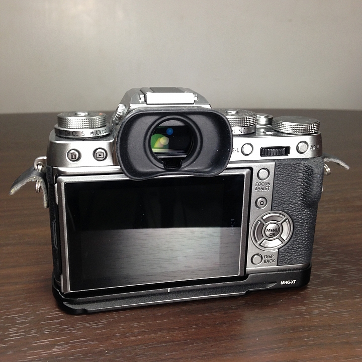 Fujifilm X-T1 握感大升級、舒適度滿分之原廠大握把開箱分享 MHG-XT Large大握把