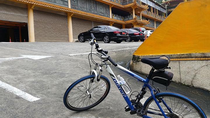 單車騎陡坡瘦的特別快我要挑戰這位大大的陡坡排行榜