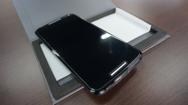 客製化 moto x style 核桃木背蓋開箱 (圖多)