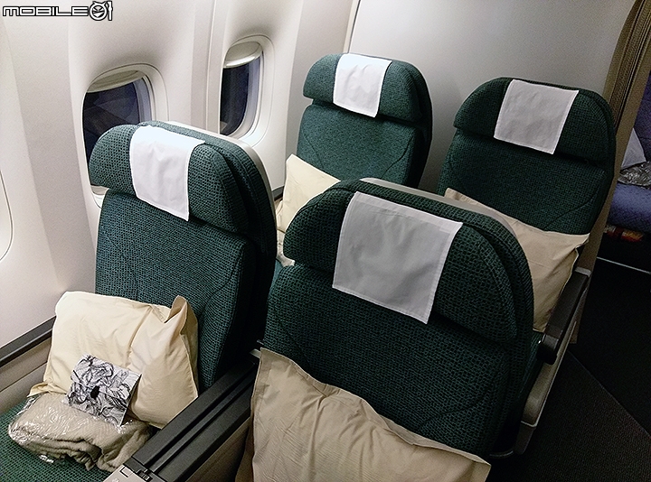 國泰航空 CX881 洛杉磯-香港 特選經濟艙搭乘體驗