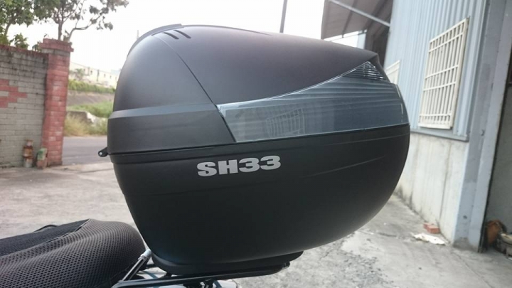 KYMCO V2-125+ 加裝33公升行李箱