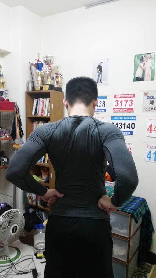 《UNDER ARMOUR 功能內著衣》心得文 (小轟菌)