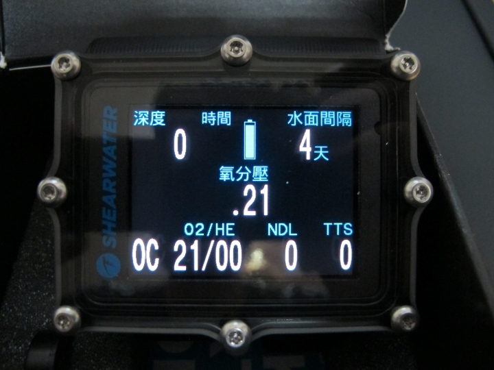 SHEARWATER RESEARCH PETREL 2-SA DIVE COMPUTER電腦錶開箱文