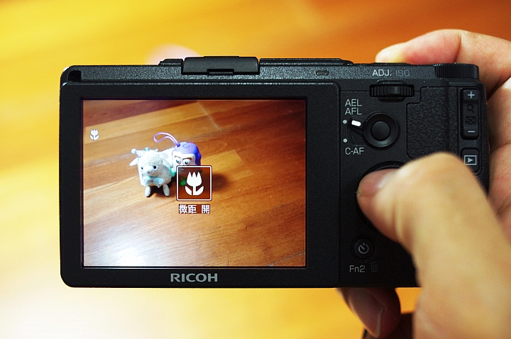 新一代的街拍名機 Ricoh GR II ~ 開箱和簡易評測