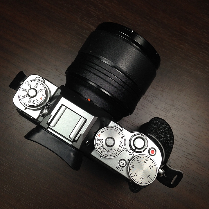 Fujifilm X-T1 握感大升級、舒適度滿分之原廠大握把開箱分享 MHG-XT Large大握把