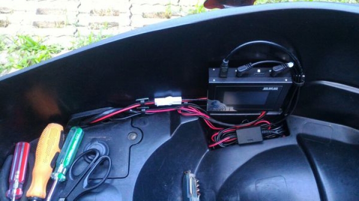 ~分享~勁戰.DIY.路易視 SX-082 行車紀錄器~已更新電系
