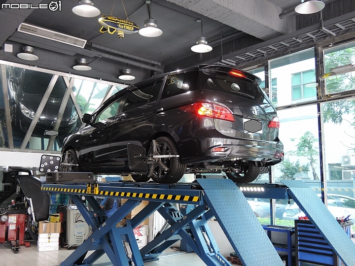 2015 New Mazda5 開箱記 ~ 供車友參考 (圖多慎入)