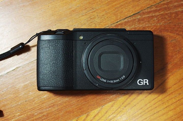 新一代的街拍名機 Ricoh GR II ~ 開箱和簡易評測