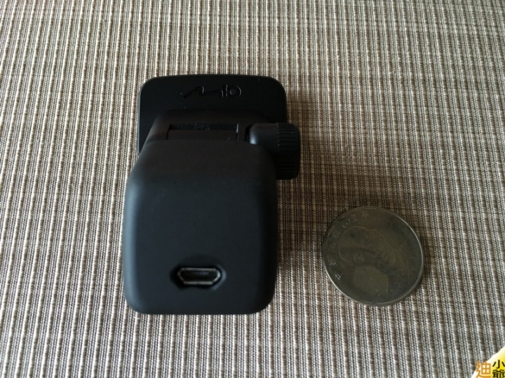 開箱:Mio 688D 雙鏡頭行車紀錄器開箱