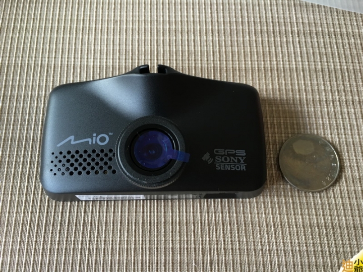 開箱:Mio 688D 雙鏡頭行車紀錄器開箱