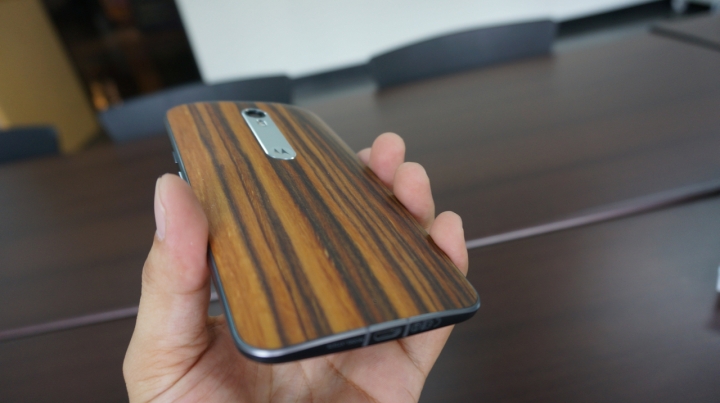 客製化 moto x style 核桃木背蓋開箱 (圖多)