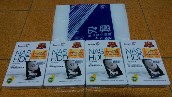 資訊月 Qnap買硬碟