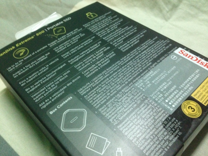 【簡陋開箱】SanDisk Extreme500 / 240GB 外接SSD