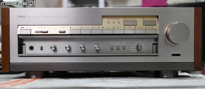 入手YAMAHA AX-2000 綜合擴大機(二樓新增先峰PD5000 CD機)