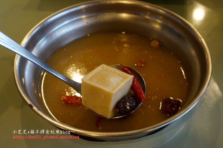 【台北美食】三重火鍋推薦 手掌大海鮮霸王虎蝦 起司牛奶鍋 品味日式涮涮鍋 手作蝦漿、芋頭丸子、土雞肉推薦 捷運三重國小站