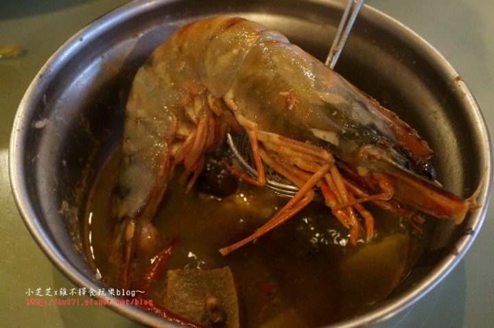 【台北美食】三重火鍋推薦 手掌大海鮮霸王虎蝦 起司牛奶鍋 品味日式涮涮鍋 手作蝦漿、芋頭丸子、土雞肉推薦 捷運三重國小站