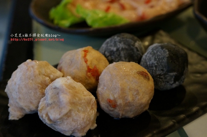 【台北美食】三重火鍋推薦 手掌大海鮮霸王虎蝦 起司牛奶鍋 品味日式涮涮鍋 手作蝦漿、芋頭丸子、土雞肉推薦 捷運三重國小站