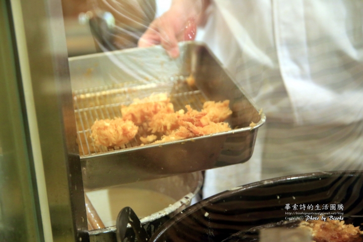 【食記】新鮮不油膩,完美組合的天丼 ─ 金子半之助
