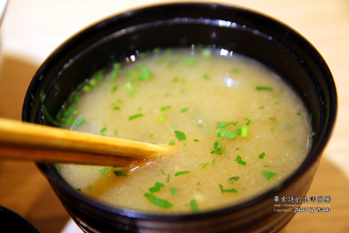【食記】新鮮不油膩,完美組合的天丼 ─ 金子半之助