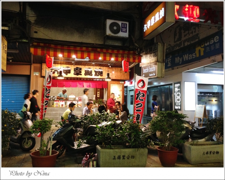 台北巷弄內的日本美食『六甲章魚燒』