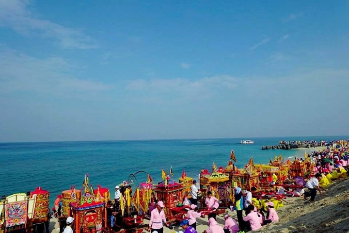 女性 新旅行天堂(說走就走的小琉球瀲灧旅行)