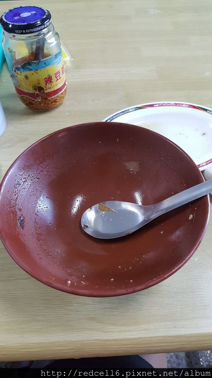 俗夠大碗的台東在地好味道~高工肉燥飯