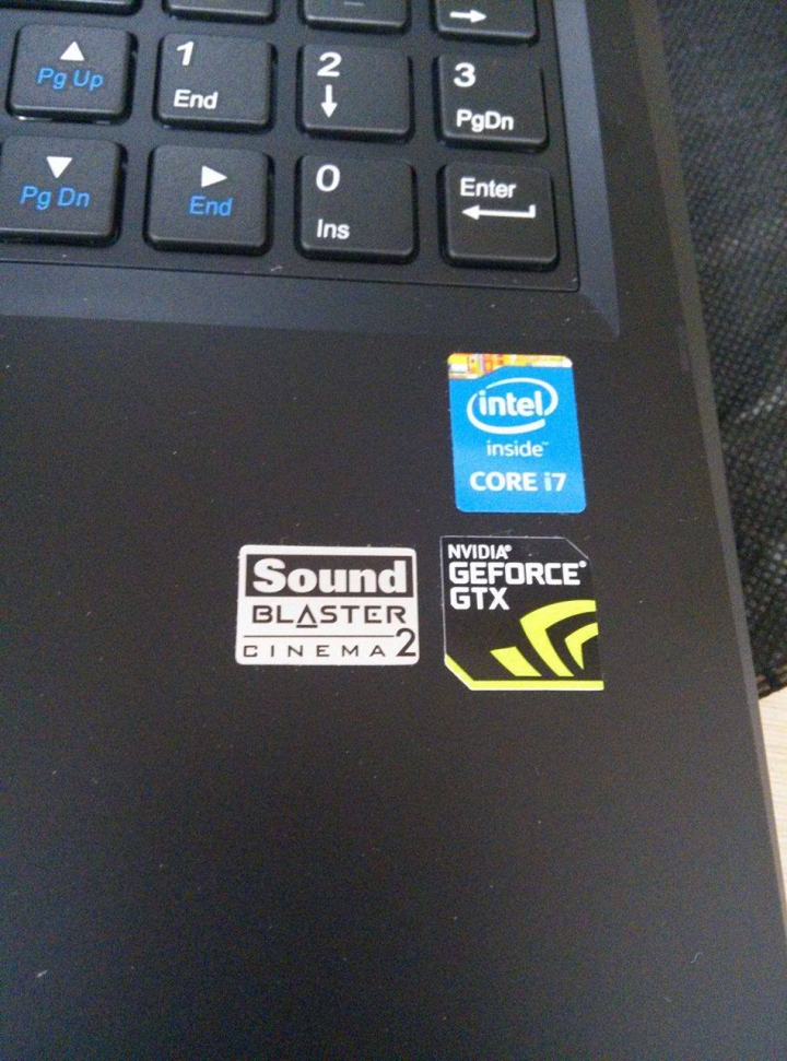GIGABYTE P15F V3 簡易開箱 (資訊月相關活動)