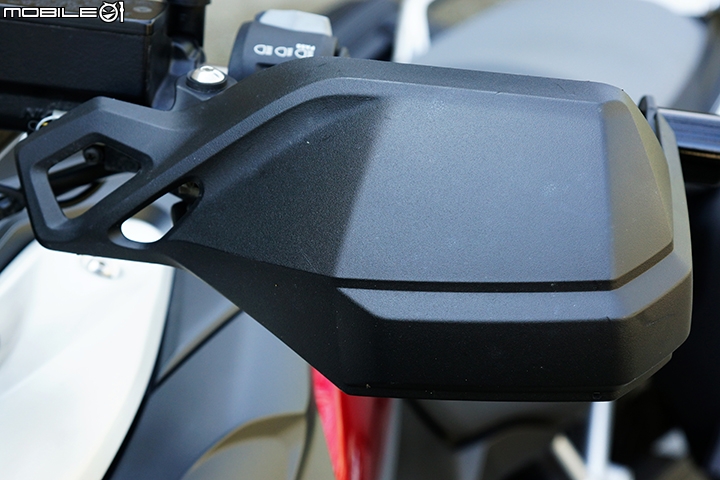 挑戰更多未知秘境 SUZUKI V-Strom 1000