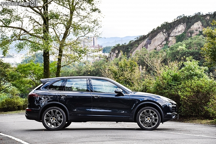 全方位強力戰將 Porsche Cayenne S