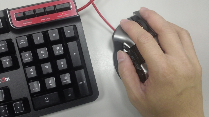 新購入ELECOM M-DUX70雙模MOUSE & KEYBOARD開箱