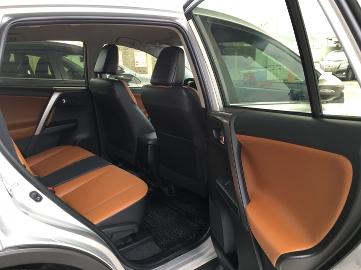 2016 RAV4 開箱