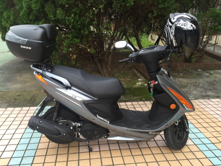 GSR 125 鐵漢灰+漢堡SHAD33 不專業開箱文