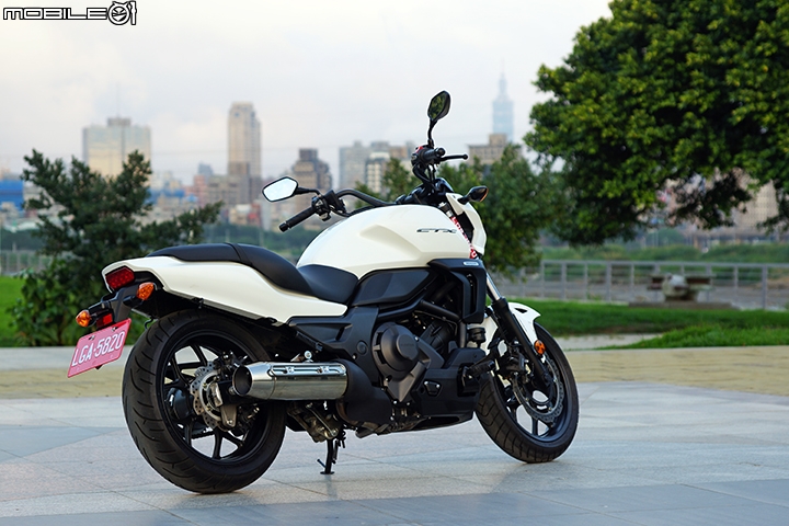 雙離合器高科技輕度巡航 Honda CTX700N DCT