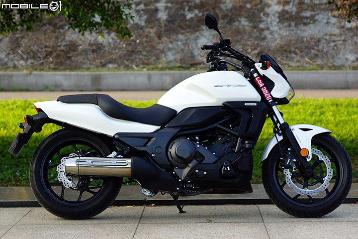 雙離合器高科技輕度巡航 Honda CTX700N DCT