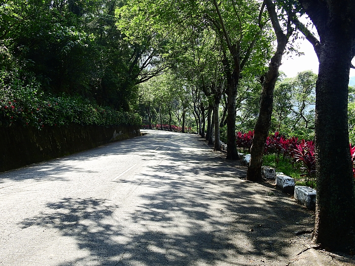 回到原始歲月,山地門的原住民村落,並期待12月26日山川琉璃吊橋免費開放3個月。