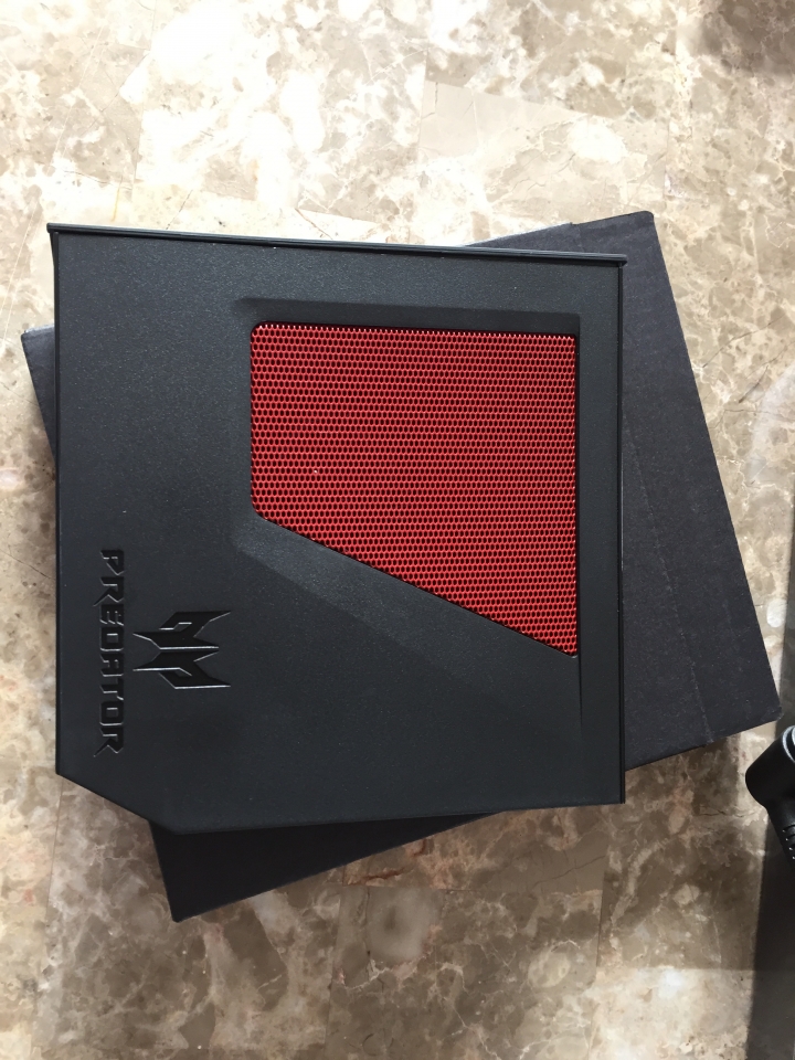 Acer Predator 15 搶先第一發 !!!!! 北美懶人開箱(不專業